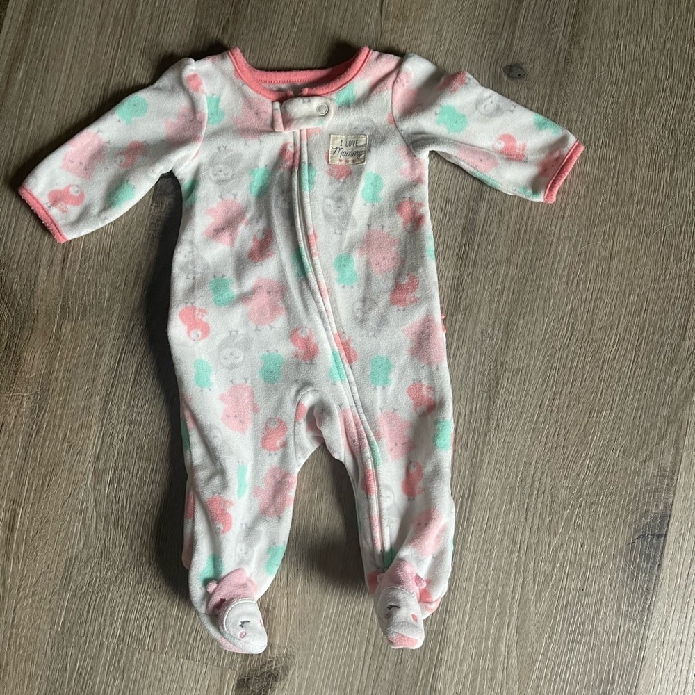 Fleece ‘I love mommy’ sleeper​​​